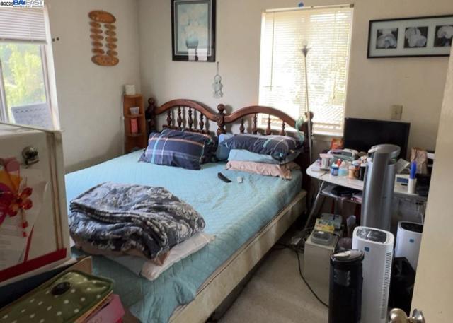 Image 9 of 21 For 25936 Peterman Ave