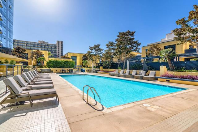 1325 Pacific Highway, San Diego CA: https://media.crmls.org/mediaz/501040de-a890-4306-81b8-18b400deba8d.jpg