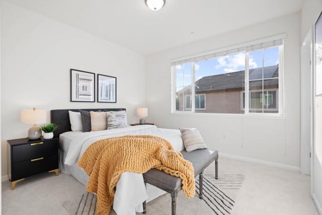 862 White Moonstone Loop, San Jose CA: https://media.crmls.org/mediaz/50107ab6-e46d-4860-9fe7-27d58e0417d4.jpg