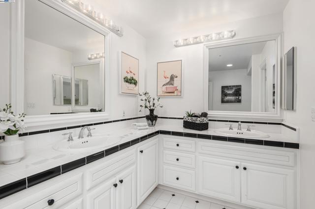 3029 Alburni Ct, Pleasanton CA: https://media.crmls.org/mediaz/5010a24a-f835-4b45-b68b-d3313ea3ae06.jpg