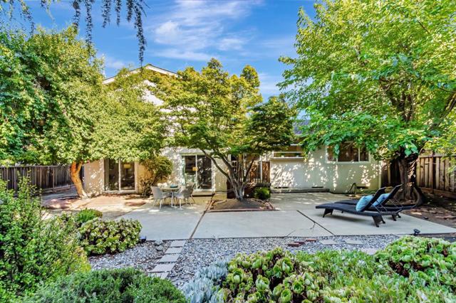 6649 Bret Harte Drive, San Jose CA: https://media.crmls.org/mediaz/501190b6-a8cc-4a15-9bbf-99720dfc1db5.jpg