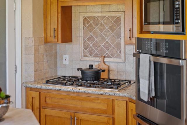 126 Via Novella, Aptos CA: https://media.crmls.org/mediaz/5011e390-c5e8-49bc-8450-9d5b490b8533.jpg
