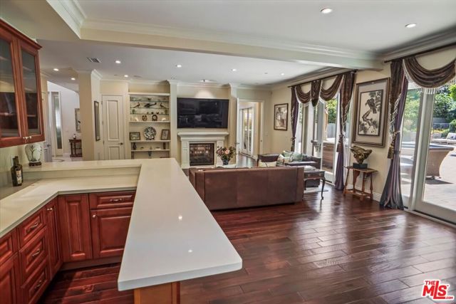 1701 Roscomare Road, Los Angeles CA: https://media.crmls.org/mediaz/50126c7c-760e-414f-8942-0c944cae533b.jpg
