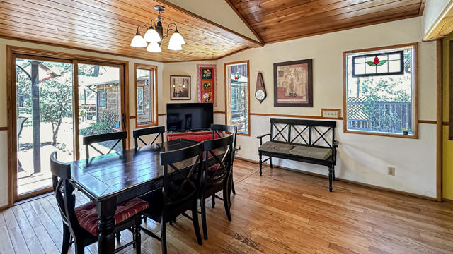 26748 Mcmahan, Idyllwild CA: https://media.crmls.org/mediaz/5013076f-46fd-4f3e-8756-40ca1d7ef1c1.jpg
