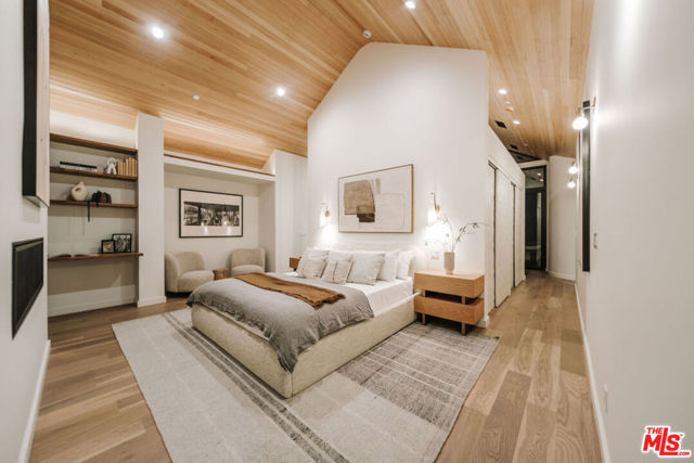 3440 Cattaraugus Avenue, Culver City CA: https://media.crmls.org/mediaz/501567af-58df-4b95-b806-6854656905e0.jpg