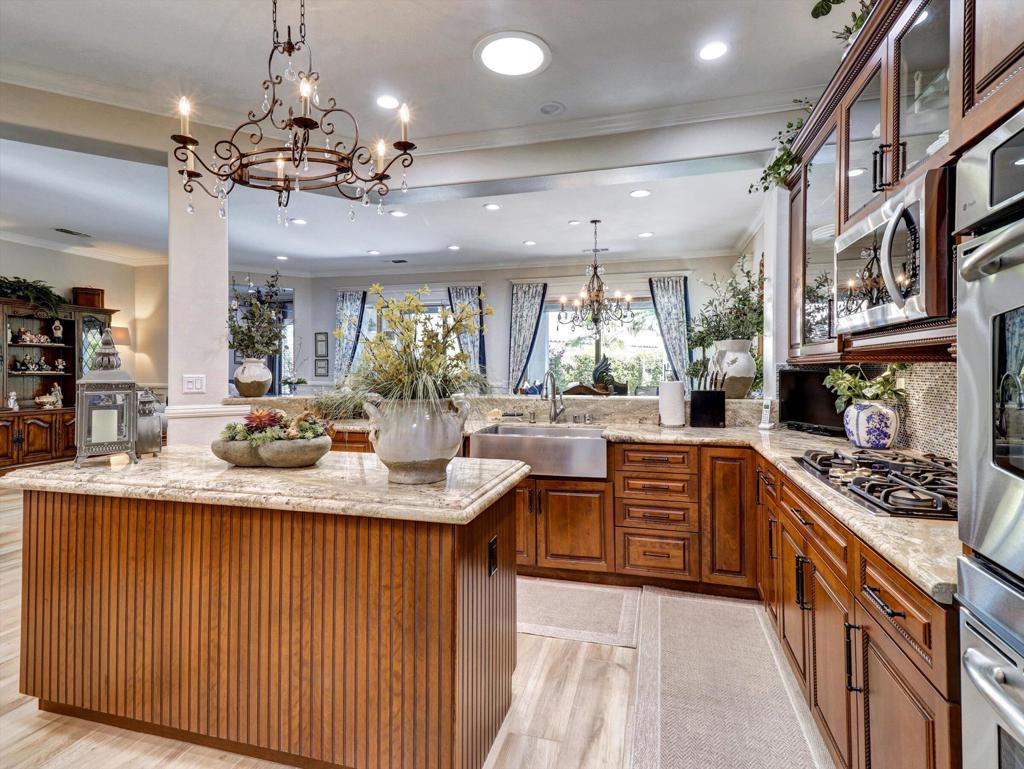 MLS #219133309DA img 12