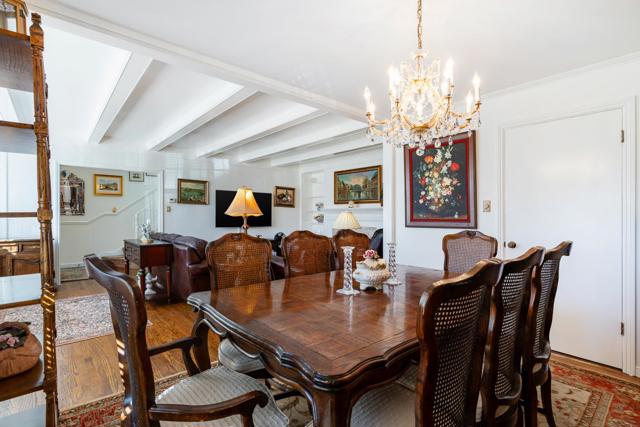 523 Maple Street, San Mateo CA: https://media.crmls.org/mediaz/5017a9f5-3f52-40d1-9928-58c54e84dae9.jpg