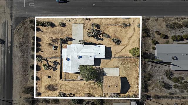7517 Alaba Avenue, Yucca Valley CA: https://media.crmls.org/mediaz/5017c98a-be7d-44f5-b48f-a69b24f17c6a.jpg