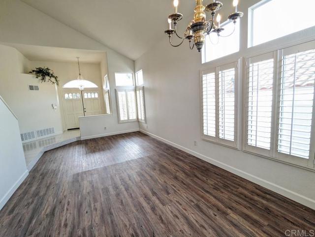 Detail Gallery Image 8 of 28 For 649 Montage Rd, Oceanside,  CA 92057 - 4 Beds | 3 Baths