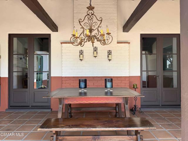1979 Allen Avenue, Altadena CA: https://media.crmls.org/mediaz/501848f0-fa48-46b0-a924-bd3f7eea46e5.jpg