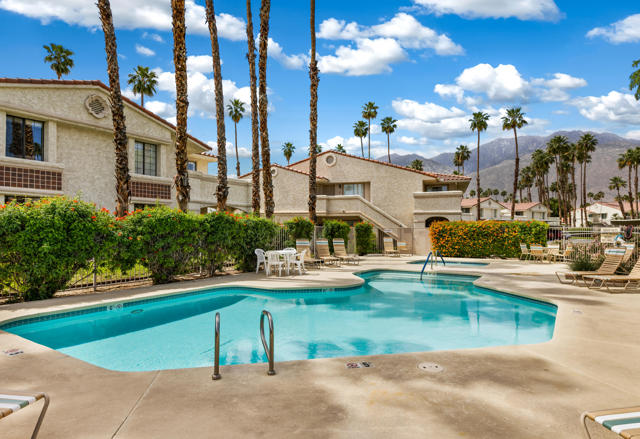500 S Farrell Drive, Palm Springs CA: https://media.crmls.org/mediaz/5018cc73-65f3-4138-b55f-4798d75b57d4.jpg