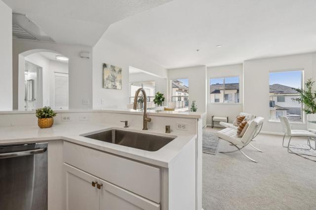 200 Baltic Circle, Redwood City CA: https://media.crmls.org/mediaz/50192930-2fba-48a0-8729-35c86b287406.jpg