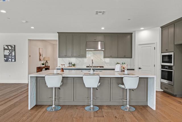 2222 Davie Pl, Tracy CA: https://media.crmls.org/mediaz/5019672e-74f7-420c-873d-47c653107feb.jpg