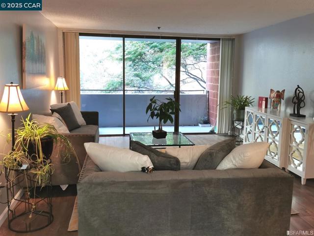 Image 11 of 25 For 555 Pierce St  328