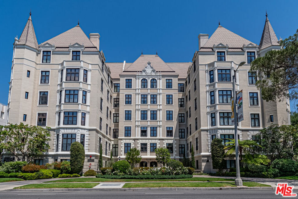 316 N Rossmore Avenue #303