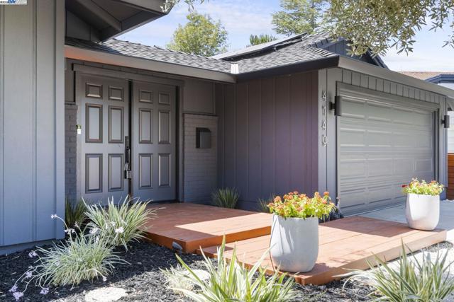 4149 Moselle Ct, Pleasanton CA: https://media.crmls.org/mediaz/501bd897-3b3c-4777-b2d6-0de9c8bc9a13.jpg