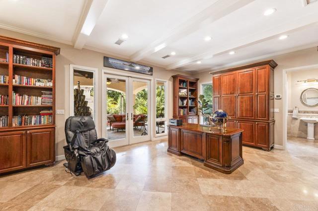 14963 Huntington Gate Drive, Poway CA: https://media.crmls.org/mediaz/501c3e08-92db-402e-b419-86ac7b2a0c7f.jpg