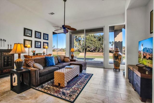 247 Loch Lomond Road, Rancho Mirage CA: https://media.crmls.org/mediaz/501d9972-56aa-4a2f-a8bd-d5f131f6bfdb.jpg