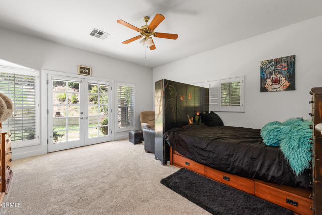 4850 N Moorpark Road, Thousand Oaks CA: https://media.crmls.org/mediaz/501db1cc-9c4b-4f9c-8bb4-ebfbc9d044cb.jpg
