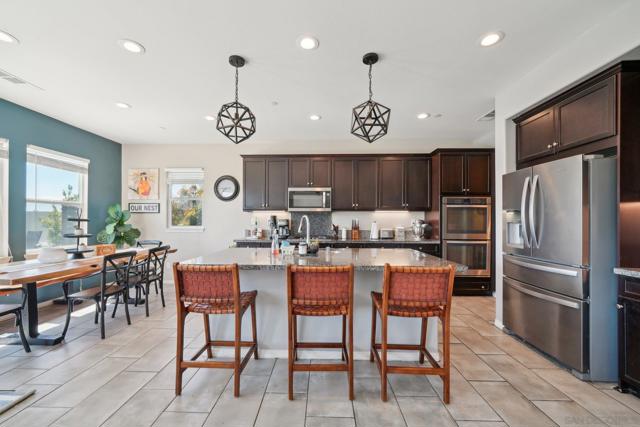 35473 Laurel Tree Ct, Winchester CA: https://media.crmls.org/mediaz/501db987-f16d-441d-a0c4-c16a09e36dee.jpg