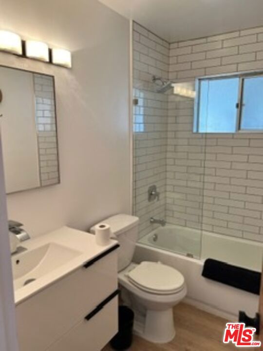 62282 Dennis Avenue, Joshua Tree CA: https://media.crmls.org/mediaz/501f6189-c9b8-425f-9030-c8ad0eed43bd.jpg