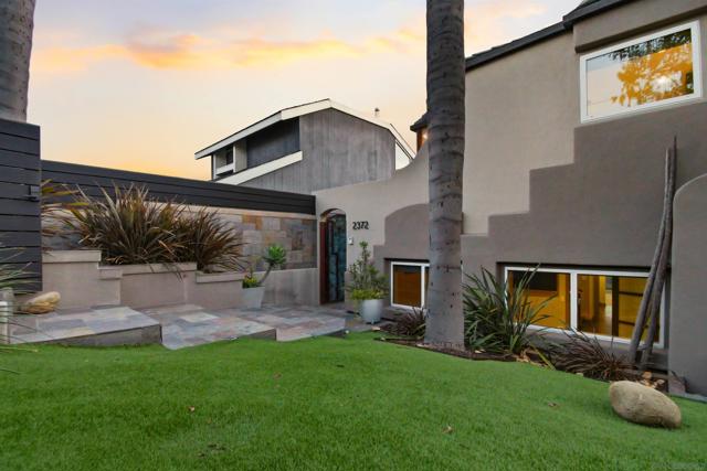 Image 51 of 60 For 2372 Oxford Ave