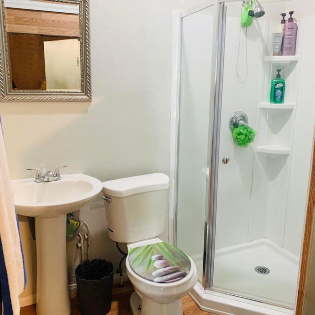 80580 Apple Court, Indio CA: https://media.crmls.org/mediaz/5023a39b-540c-4348-8651-d933effbe175.jpg