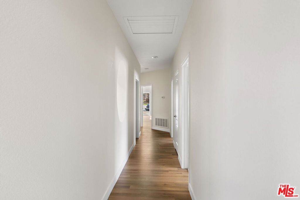 MLS #25499043 img 16