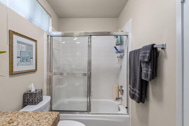 34041 Calle Mora, Cathedral City CA: https://media.crmls.org/mediaz/50241f18-665e-4c1a-b368-f4462544599c.jpg