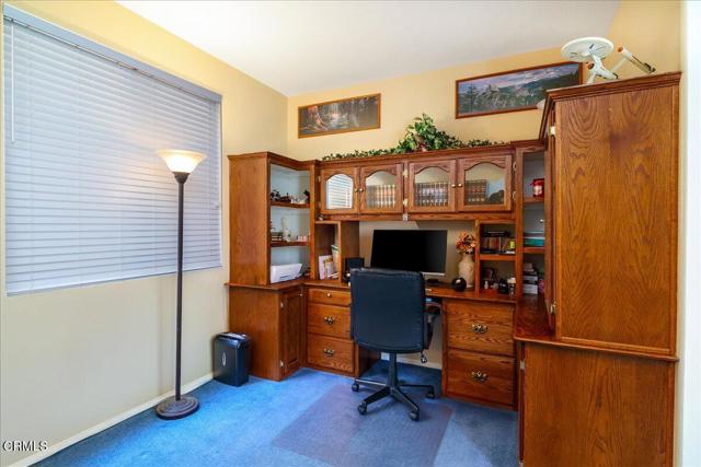 29065 Madrid Place, Castaic CA: https://media.crmls.org/mediaz/50254516-2b8b-40e7-92b2-9ce48612ee14.jpg