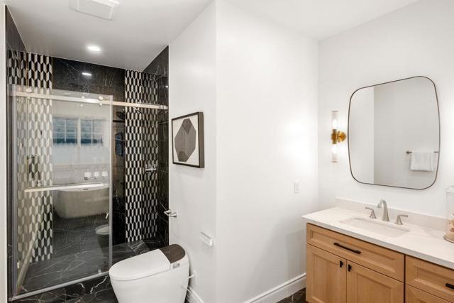 1476 Drake Avenue, Burlingame CA: https://media.crmls.org/mediaz/50256663-61f4-4976-a5df-47362b055d29.jpg