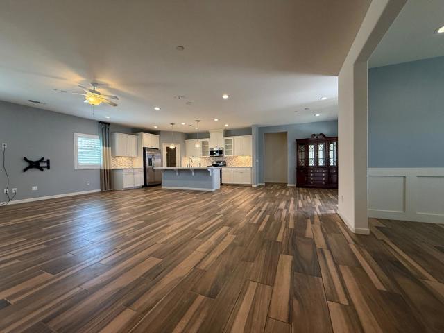830 Auction Street, Los Banos CA: https://media.crmls.org/mediaz/5025b0af-5dc5-45d2-9359-ae41b6794709.jpg