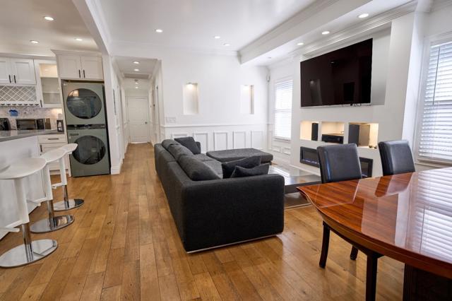 1344 99th Avenue, Oakland CA: https://media.crmls.org/mediaz/5025b4d0-60e8-46d3-b357-a0c04d7a8754.jpg