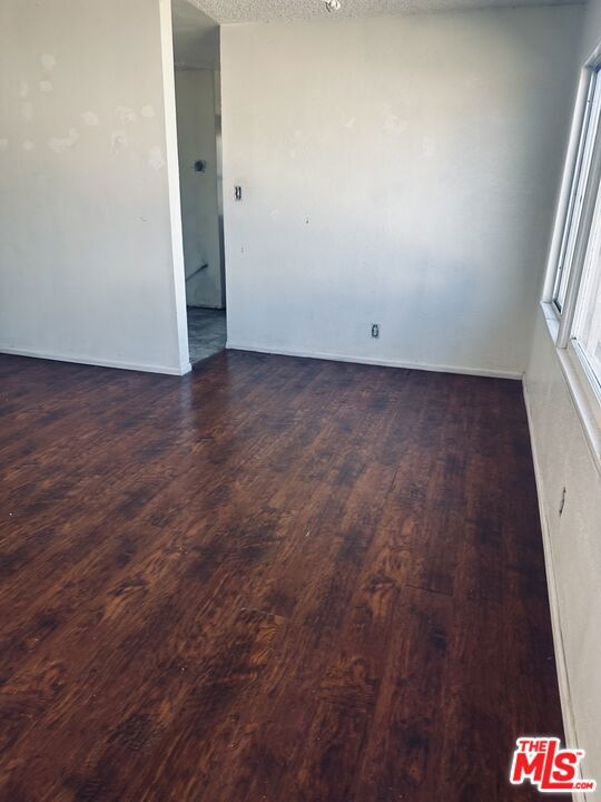 1422 West 104th Street photo 31