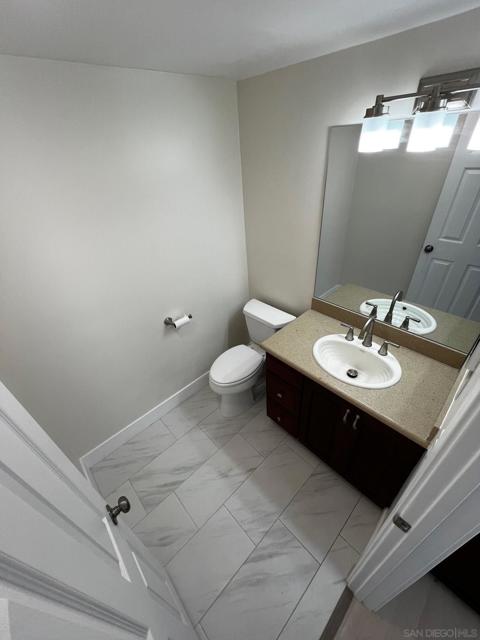 11524 Azucena Dr, San Diego CA: https://media.crmls.org/mediaz/5027493f-d659-46f1-b7f0-bfb236ecaaab.jpg