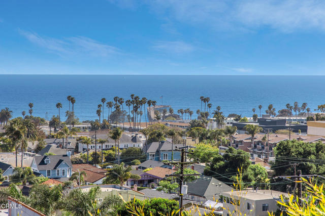 Detail Gallery Image 3 of 31 For 941 Buena Vista St, Ventura,  CA 93001 - 3 Beds | 2 Baths
