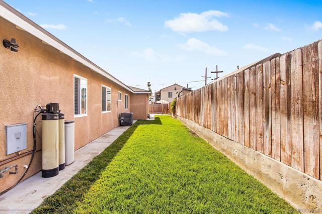 232 E 16Th St, National City, California 91950, 3 Bedrooms Bedrooms, ,2 BathroomsBathrooms,Single Family Residence,For Sale,E 16Th St,250001502SD