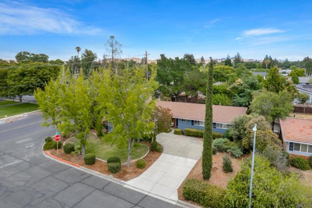 1198 Quail Ct, Concord CA: https://media.crmls.org/mediaz/502a2be7-a94b-4484-8a3f-da7012652e4c.jpg