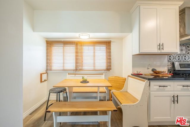 10725 S 8th Avenue, Inglewood CA: https://media.crmls.org/mediaz/502ae46a-a274-4ee1-9cd1-c5f05b5a45f5.jpg