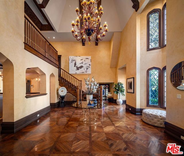 617 Alpine Drive, Beverly Hills, California 90210, 6 Bedrooms Bedrooms, ,8 BathroomsBathrooms,Single Family Residence,For Sale,Alpine,24467367