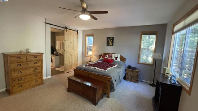 272 Bull Wacker Run, Arnold CA: https://media.crmls.org/mediaz/502c3368-3db6-4963-81e8-3b7184d6ccfe.jpg