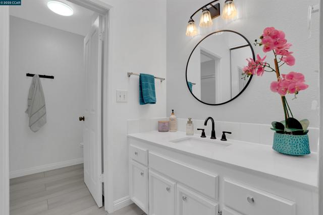 107 Pelican Loop, Pittsburg CA: https://media.crmls.org/mediaz/502c7620-7d94-4ccd-bef9-ed3d84ed65c3.jpg