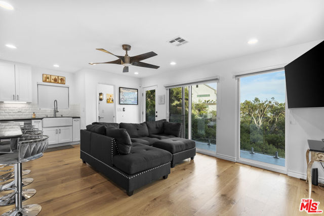 1788 N Orange Grove Avenue, Los Angeles CA: https://media.crmls.org/mediaz/502cacdd-293c-4a9e-b301-0bd923ee43a2.jpg