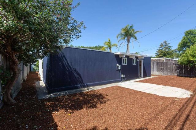 1615 Wolfe Drive, San Mateo CA: https://media.crmls.org/mediaz/502d7ef5-3771-4ba1-95d0-6d06691431fc.jpg