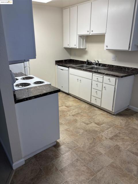 2926 winding lane, Antioch CA: https://media.crmls.org/mediaz/502ee0d3-5444-4441-bb82-b98f7e11e0c7.jpg