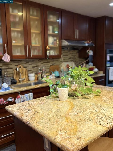 1036 Oak Grove Rd, Concord CA: https://media.crmls.org/mediaz/502f6fd8-28b1-402d-8af6-58eeb75b9ad6.jpg