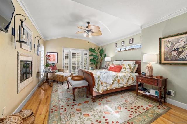 625 4th Street, Coronado CA: https://media.crmls.org/mediaz/5030ac48-95b4-42d1-847a-89af6e27efd9.jpg