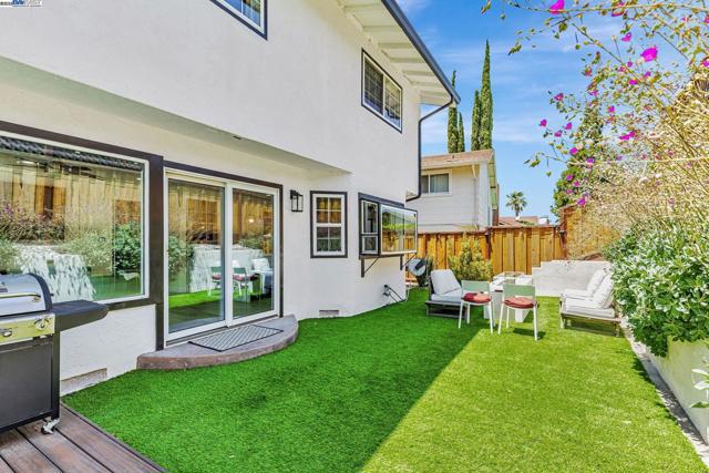 1835 Camino Estrada, Concord CA: https://media.crmls.org/mediaz/5030f575-c702-4f9e-98ee-22da67de9320.jpg