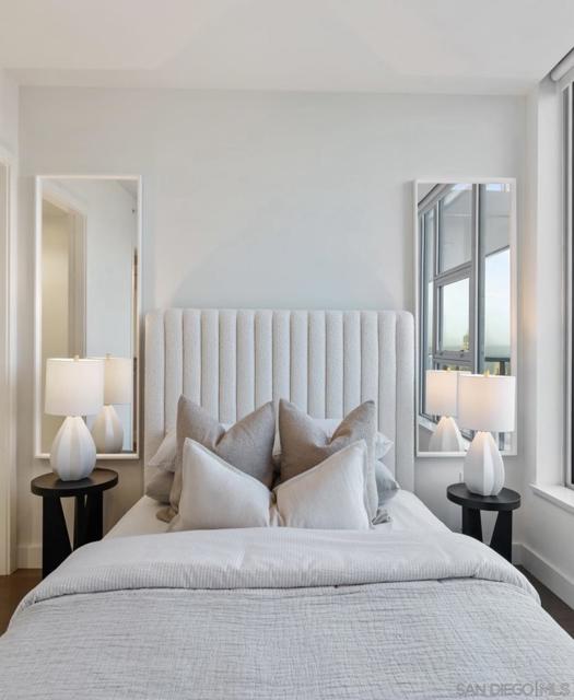 1388 Kettner Blvd, San Diego CA: https://media.crmls.org/mediaz/50316dc7-cf2a-475e-9e54-74c5b0aa4cba.jpg