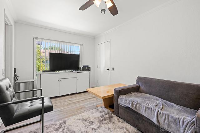 2412 Teaberry Glen, Escondido CA: https://media.crmls.org/mediaz/50319380-1123-45f9-9849-e226bb4c5471.jpg
